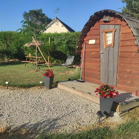 Cahute Enchantee Aubois Dormant Campingplads Magny-Fouchard