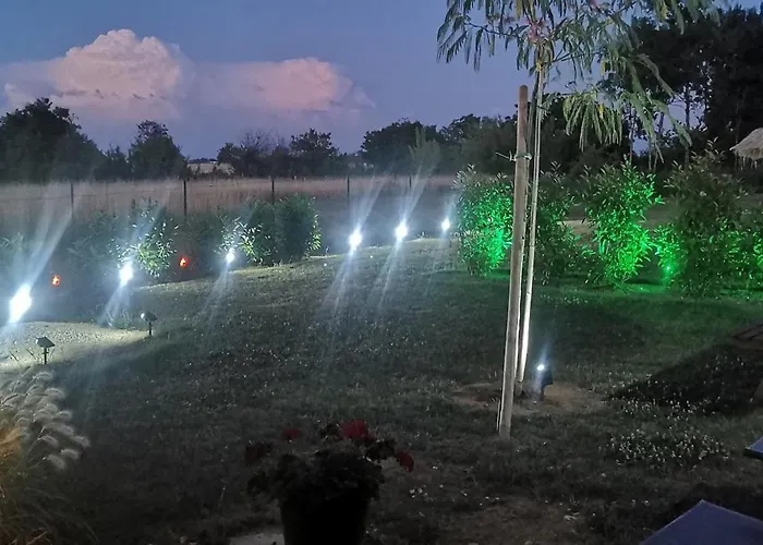 Cahute Enchantee Aubois Dormant Campingplads Magny-Fouchard